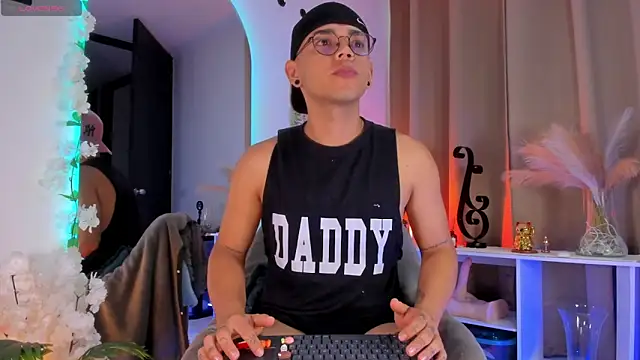 jhosepMoreno online show from June 2026 11:41:02 AM