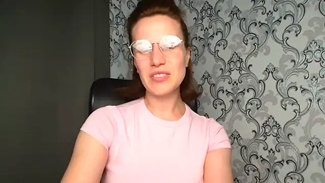 Kelly Kisss online show from June 2026 11:27:01 AM