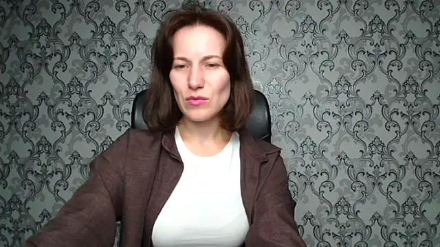 Snapshot of Kelly_Kisss chatting on November 2025 12:21:01 PM Kelly Kisss online show from November 2025 12:21:01 PM