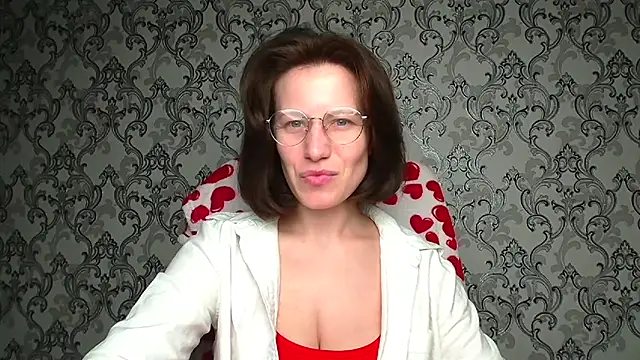 Kelly Kisss online show from April 2026 05:03:01 AM