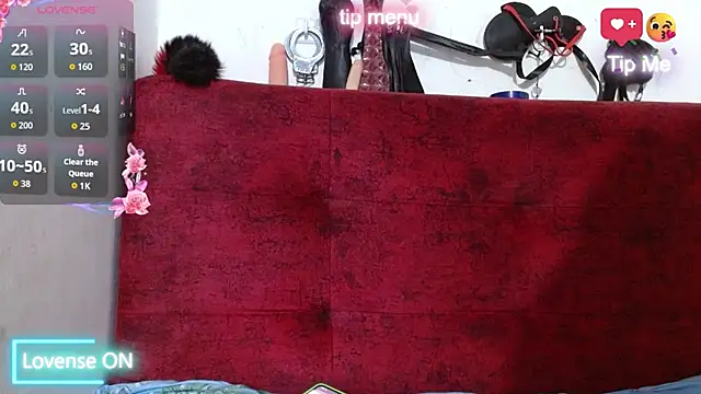 naomi powel online show from November 2025 10:04:02 PM