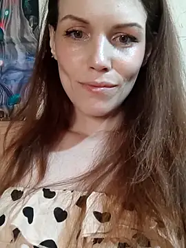 Angie meow online show from April 2026 02:35:01 PM