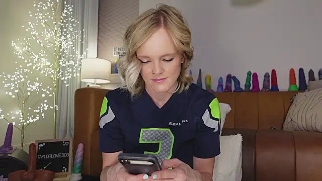 Taylorlove303 online show from February 2026 11:19:01 AM