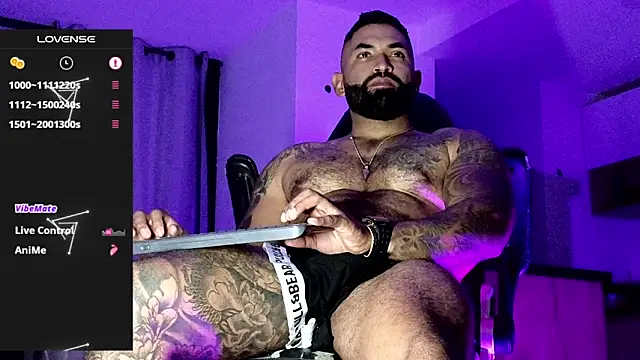 Snapshot of Max-prada chatting on February 2026 02:00:02 AM Max-prada online show from February 2026 02:00:02 AM