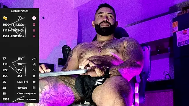 Snapshot of Max-prada chatting on February 2026 02:23:02 AM Max-prada online show from February 2026 02:23:02 AM