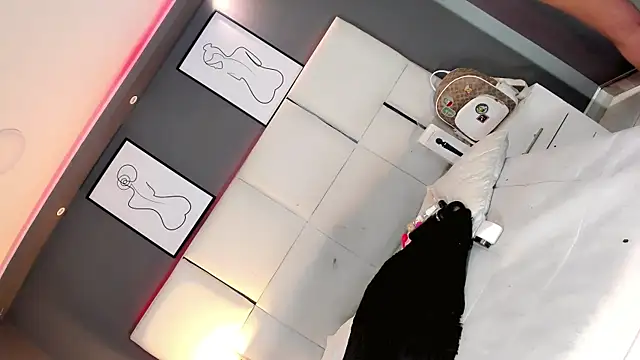 Snapshot of LiaFernandaa chatting on October 2025 12:50:02 PM LiaFernandaa online show from October 2025 12:50:02 PM