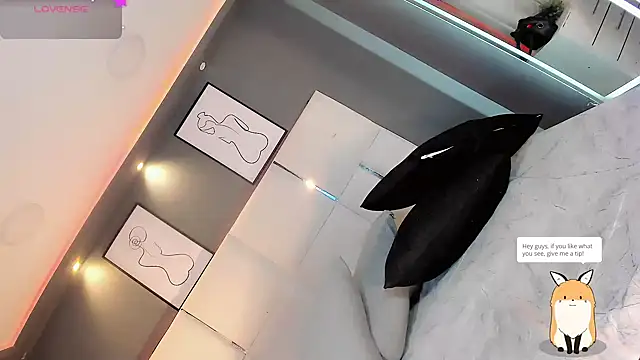 LiaFernandaa online show from April 2026 01:28:01 PM