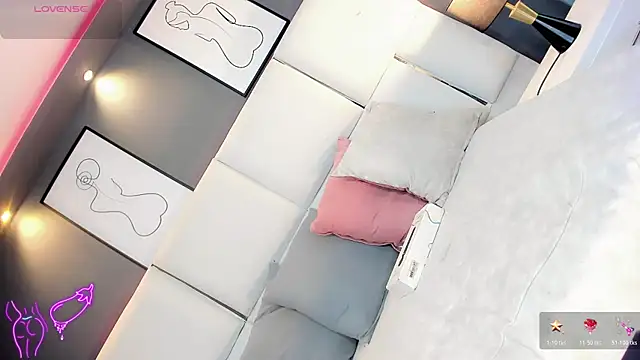 LiaFernandaa online show from April 2026 01:36:02 PM