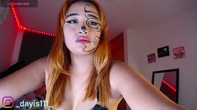 dayis sweet online show from October 2025 01:02:02 AM