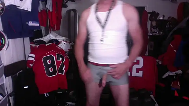 DILFJockDad87 online show from February 2026 01:33:02 PM