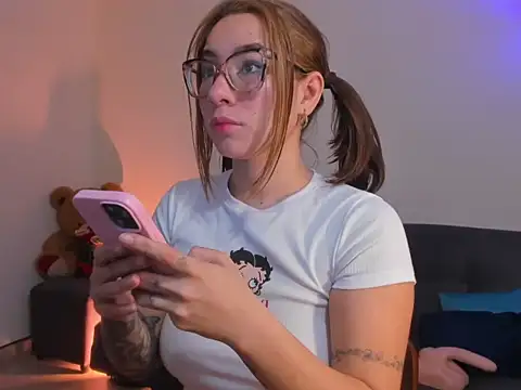 Sweetkaroll28s online show from March 2026 06:06:02 PM