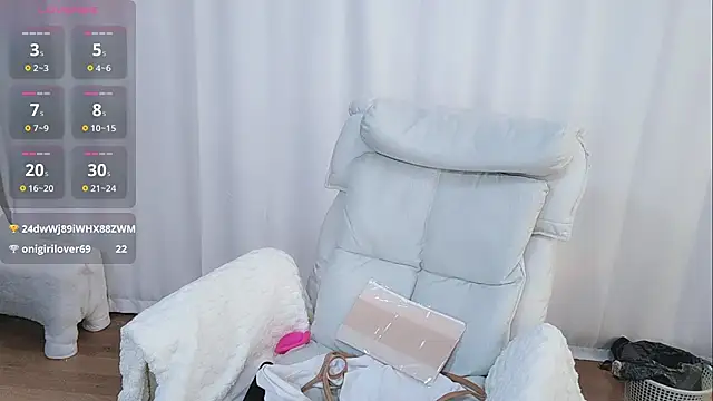 Snapshot of Ailsa-Baby chatting on October 2025 05:28:02 AM Ailsa-Baby online show from October 2025 05:28:02 AM