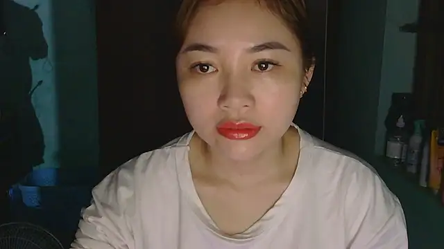 Uhem112 online show from October 2025 11:27:02 PM