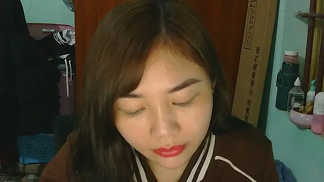 Uhem112 online show from December 2025 12:48:02 PM