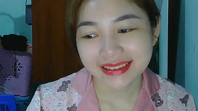 Uhem112 online show from October 2025 01:49:01 AM