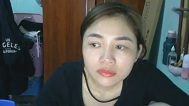 Uhem112 online show from December 2025 01:13:02 PM