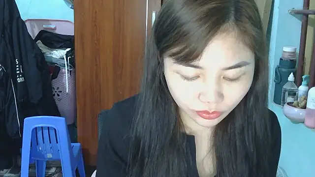 Uhem112 online show from November 2025 11:44:02 AM