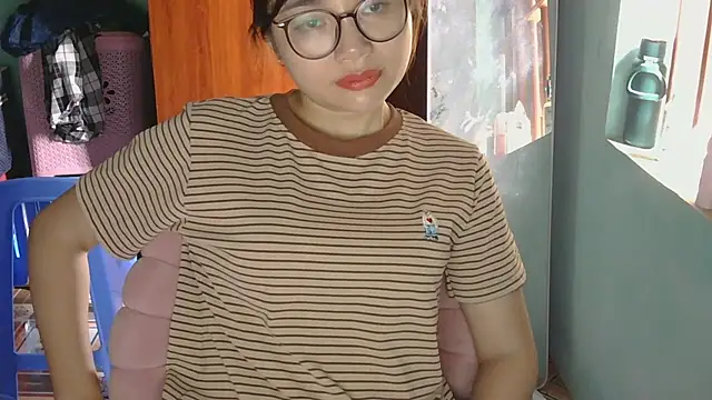 Uhem112 online show from September 2025 08:20:01 AM