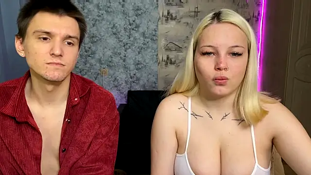 Snapshot of Mia_Sakuraa chatting on October 2025 03:35:02 PM Mia Sakuraa online show from October 2025 03:35:02 PM