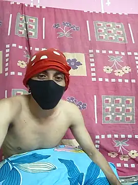 Seducing couple online show from September 2025 07:02:02 AM