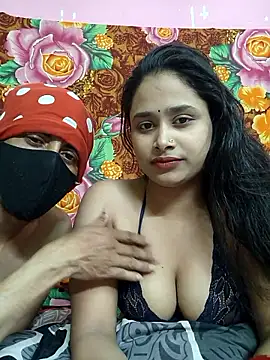 Seducing couple online show from February 2026 11:00:02 AM