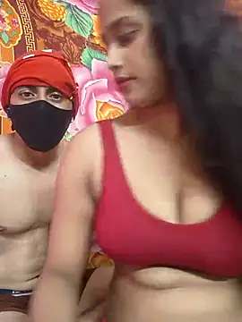Seducing couple online show from September 2025 08:15:01 AM