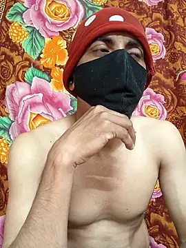 Seducing couple online show from February 2026 10:31:02 AM