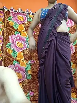 Snapshot of Seducing_couple chatting on June 2026 05:25:02 PM Seducing couple online show from June 2026 05:25:02 PM