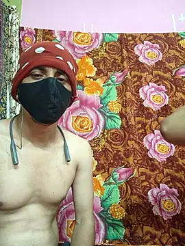 Snapshot of Seducing_couple chatting on May 2026 05:07:02 AM Seducing couple online show from May 2026 05:07:02 AM