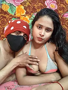 Seducing couple online show from January 2026 09:02:02 AM