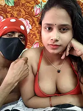 Seducing couple online show from December 2025 10:26:01 AM