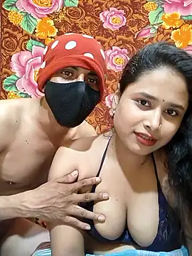 Seducing couple online show from March 2026 04:34:02 PM