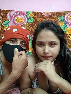 Snapshot of Seducing_couple chatting on June 2026 04:43:02 AM Seducing couple online show from June 2026 04:43:02 AM