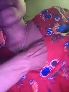 Seducing couple online show from December 2025 05:03:02 PM