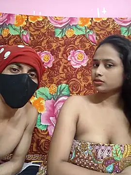 Seducing couple online show from November 2025 04:50:01 AM