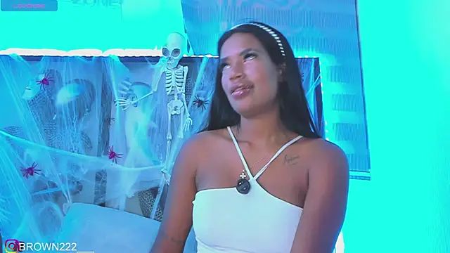  naomibrown  online show from October 2025 03:50:01 AM