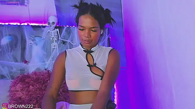  naomibrown  online show from October 2025 04:36:02 AM
