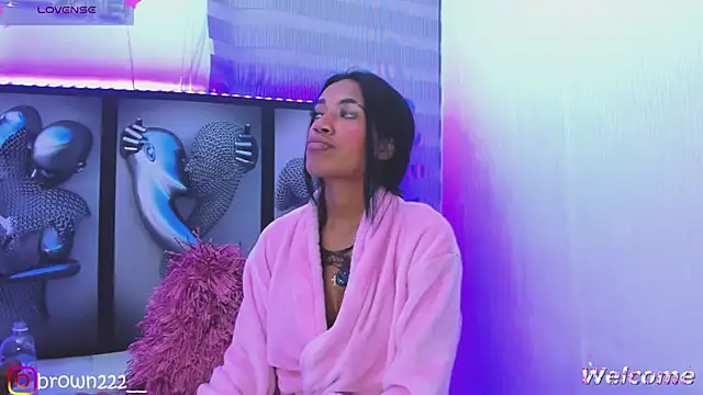  naomibrown  online show from November 2025 05:08:02 AM