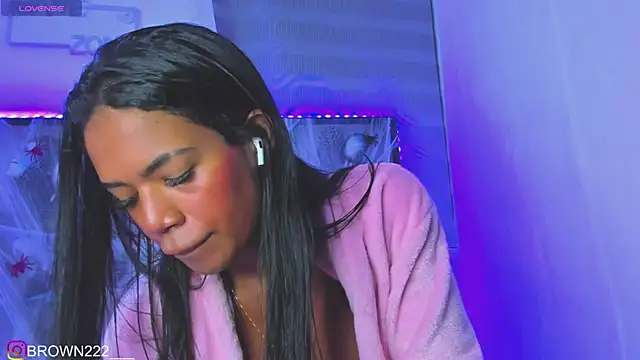  naomibrown  online show from October 2025 02:01:01 AM