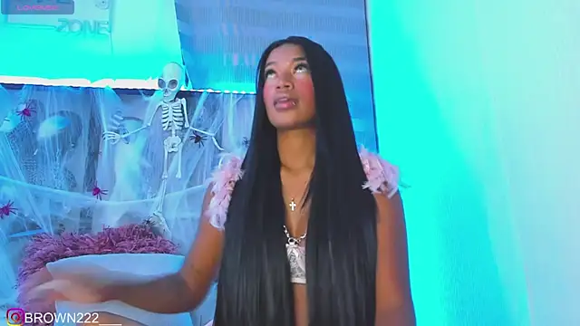  naomibrown  online show from October 2025 12:14:01 AM