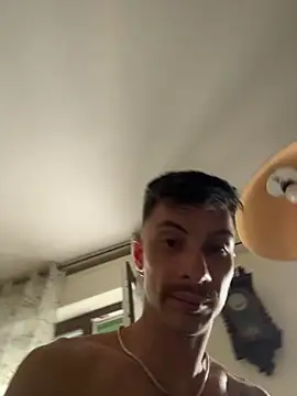 Lucamilano1991 online show from April 2026 04:31:01 PM