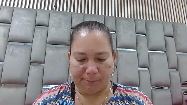 loly47 online show from October 2025 06:19:02 PM