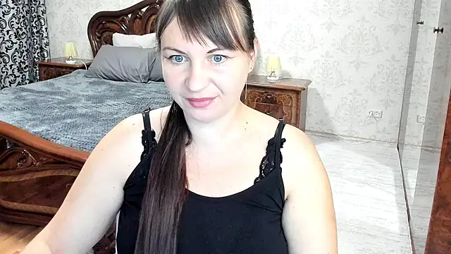 Snapshot of GorgeouseSmile chatting on October 2025 04:14:01 AM GorgeouseSmile online show from October 2025 04:14:01 AM