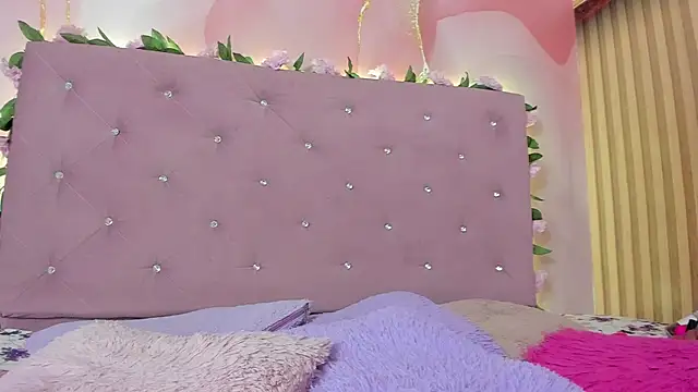 violet taylor  online show from June 2026 02:23:02 AM
