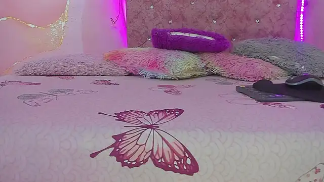 violet taylor  online show from February 2026 02:18:01 AM