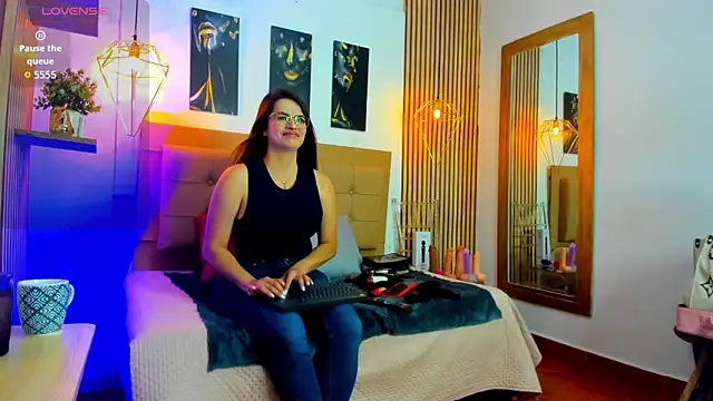  samanthaa foxx online show from September 2025 11:05:01 AM