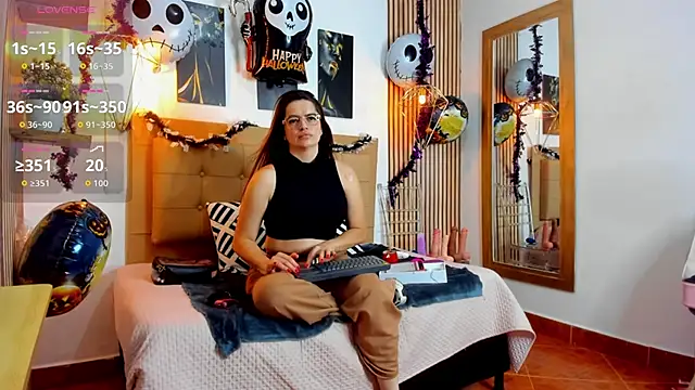  samanthaa foxx online show from October 2025 10:51:01 AM