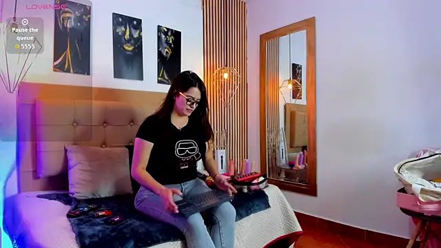  samanthaa foxx online show from November 2025 10:41:01 AM