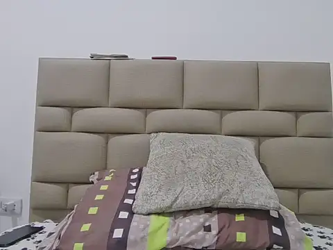 skinnylatino51 online show from April 2026 12:46:01 AM