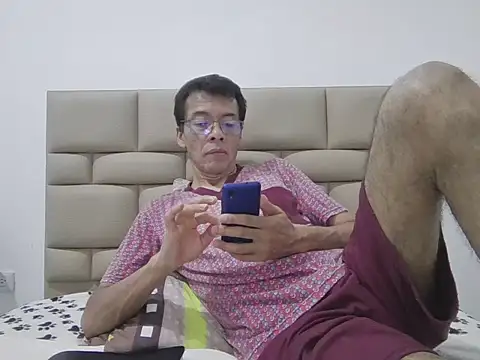 skinnylatino51 online show from March 2026 12:38:01 AM